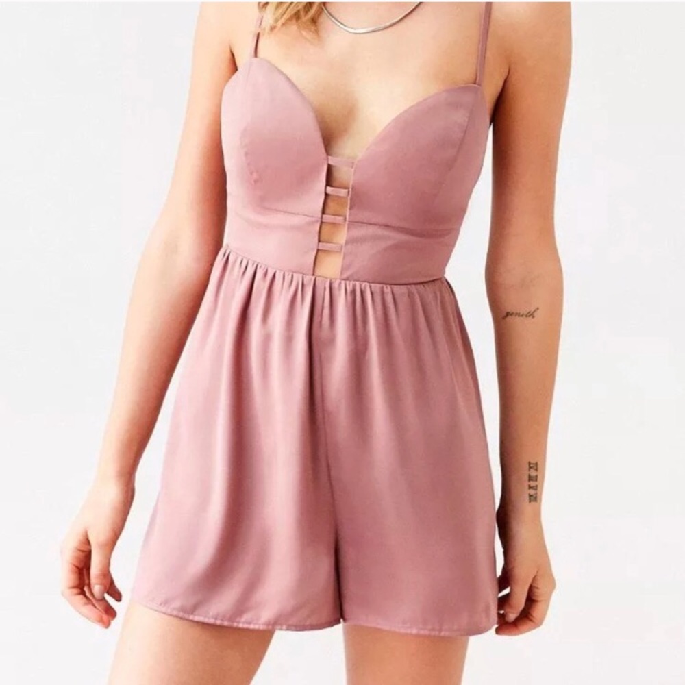 Silence + noise pink romper size 0